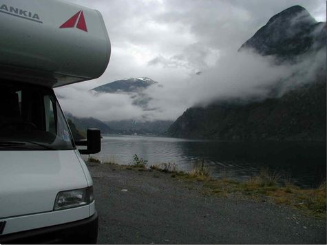 am Aurlandsfjord - Blick zur�ck nach Flam