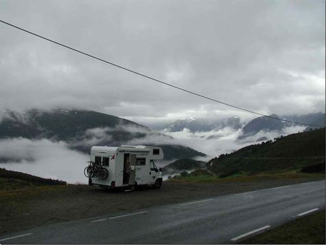 von Aurlandsvangen nach L�rdals�yri - Blick Richtung Flenjaeggi