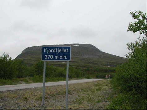 Str. 98 zwischen Vestertana und Ifjord