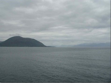 der Hadselfjord zwischen den Versteralen und den Lofoten