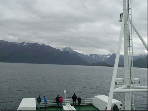 vor uns liegen die Lofoten
