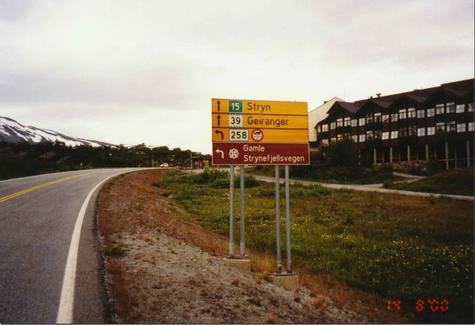 Abzweig zur alten Stra�e �ber das Strynefjell